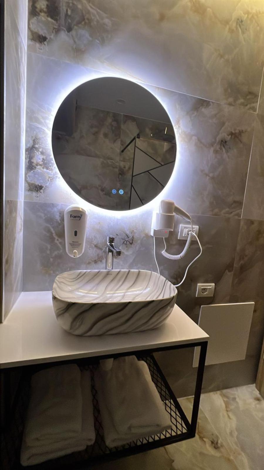 Hotel Arberia Tirana Kültér fotó