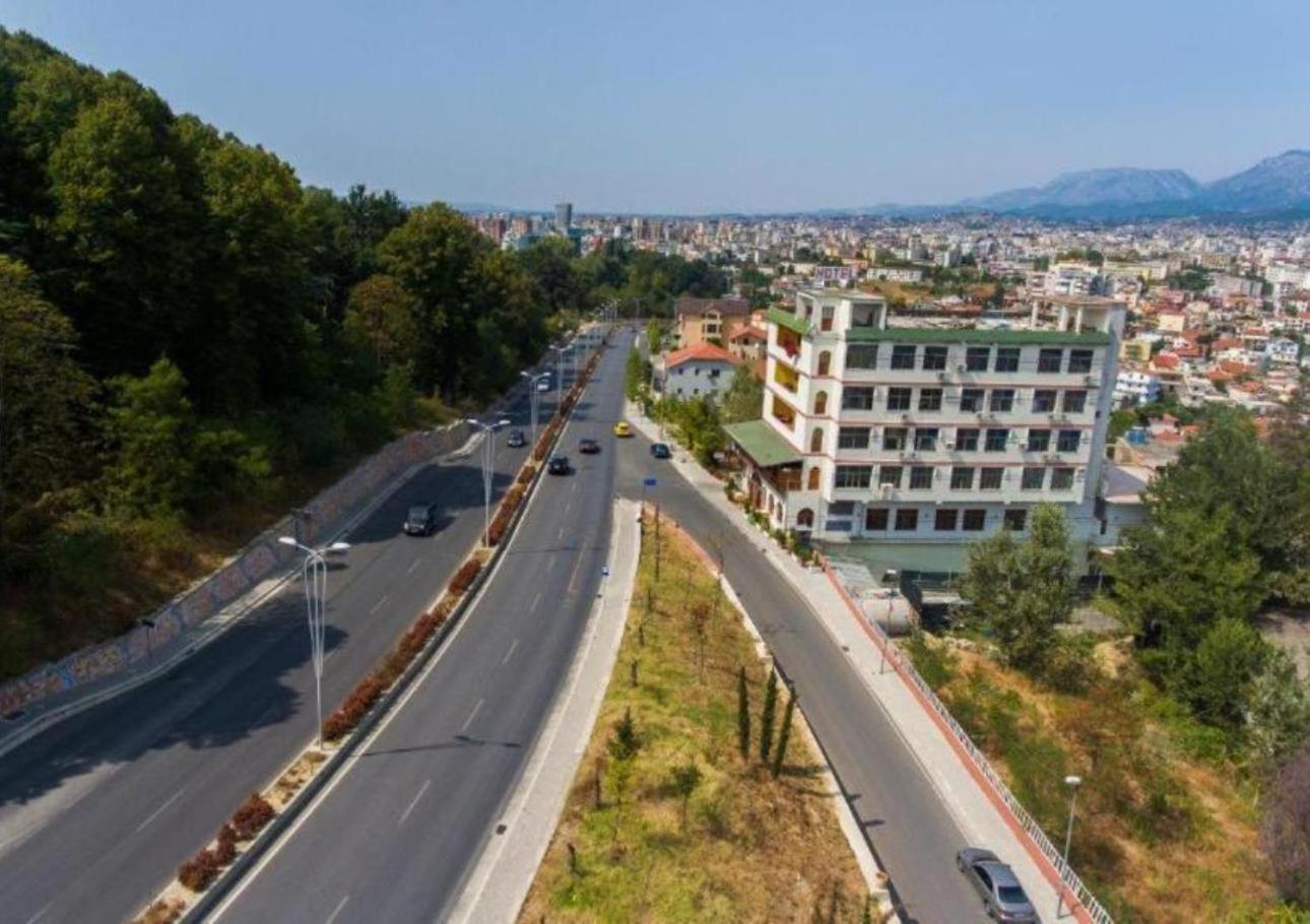 Hotel Arberia Tirana Kültér fotó