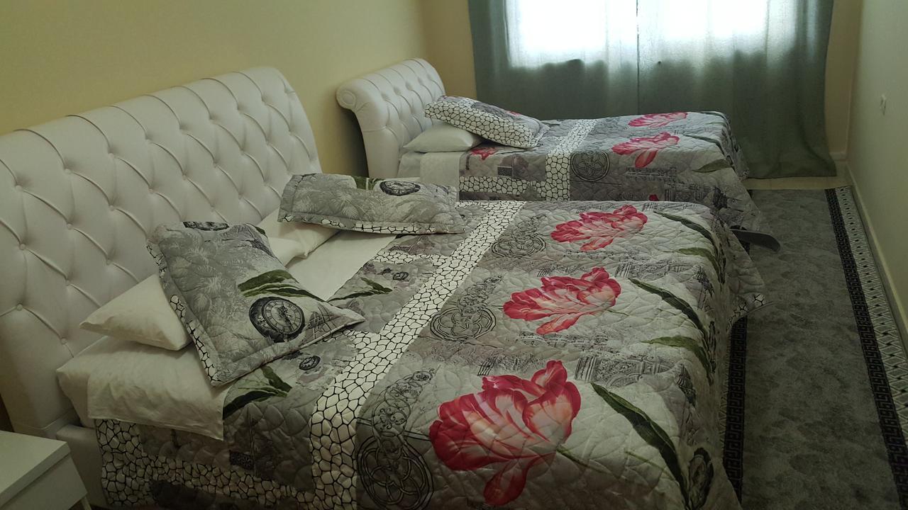Hotel Arberia Tirana Kültér fotó